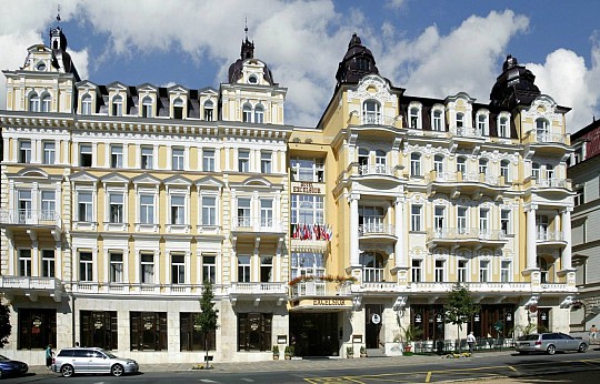 HOTEL EXCELSIOR - Sbohem kanceláři a bolesti zad - Mariánské Lázně