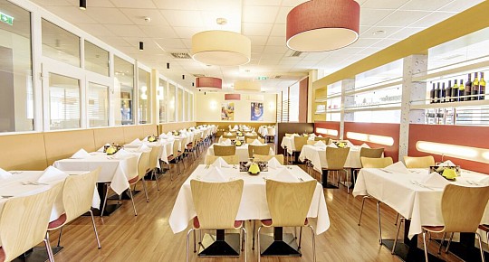 H2O Hotel-Therme-Resort (3)