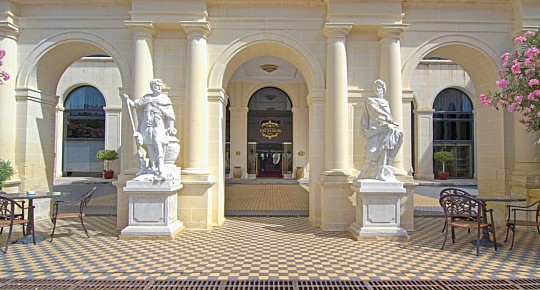 Grand Hotel Excelsior (2)