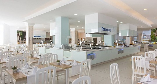 Iberostar Waves Bouganville Playa (4)