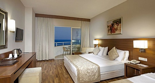 Hotel Roma Beach Resort & Spa (2)
