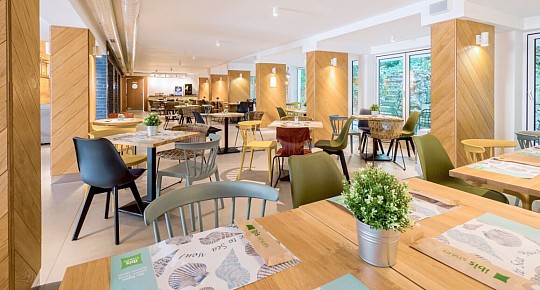 Ibis Styles Golden Sands Roomer Hotel (3)