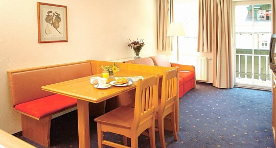 Hotel Jagdhof und Nebenhaus (4)
