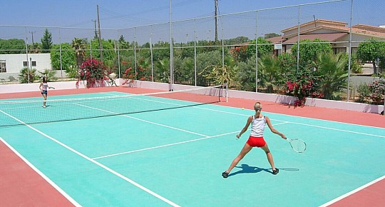 Nissiana Hotel & Bungalows (3)