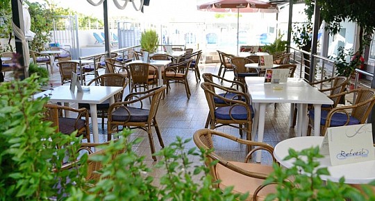 Marianna Hotel Apartments (4)