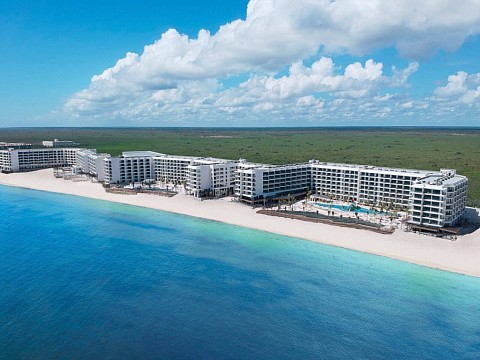 Hilton Cancun, an All-Inclusive Resort (2)