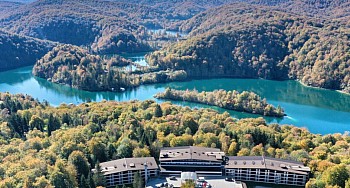 Jezero Hotel