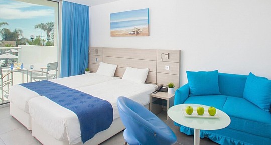 Limanaki Beach Hotel (2)