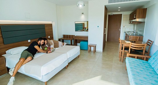 Livas Hotel Apartaments (4)