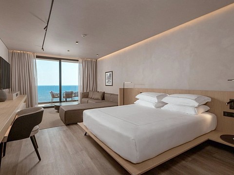 Ammades All-Suite Beach Hotel (2)