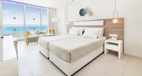 Tasia Maris Sands (2)