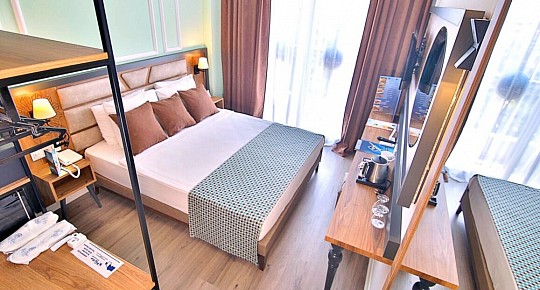 Club Big Blue Suite Hotel (3)