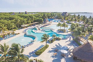 BlueBay Grand Esmeralda Resort