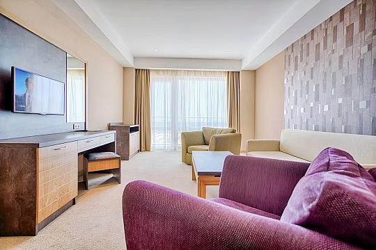 DIT Evrika Beach Club Hotel (5)