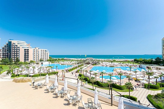 DIT Majestic Beach Resort (5)