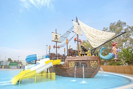 Caravia Beach Hotel (5)