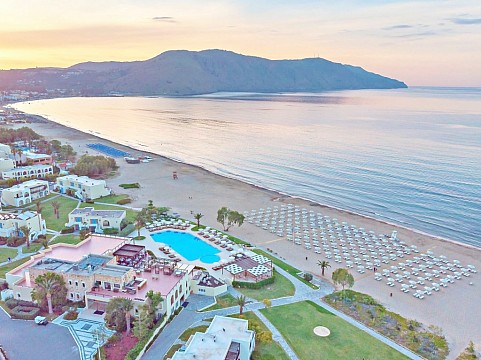 Pilot Beach Resort (3)