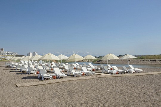 GREENWOOD SUITES RESORT (3)