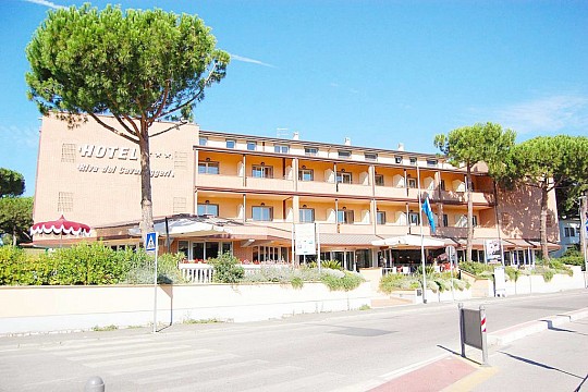 Hotel Riva dei Cavalleggeri (5)