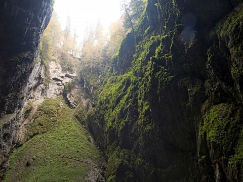 Zámok Rájec, Priepasť Macocha, Punkevní jaskyňa - 1 dňový výlet za krásami Čiech (2)