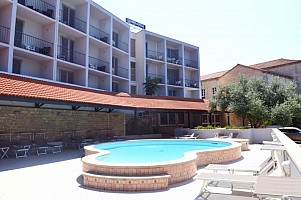 Lumbarda Hotel