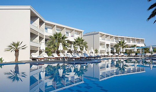 Hotel Mythos Palace Resort & Spa (2)