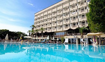 Anitas Beach Hotel
