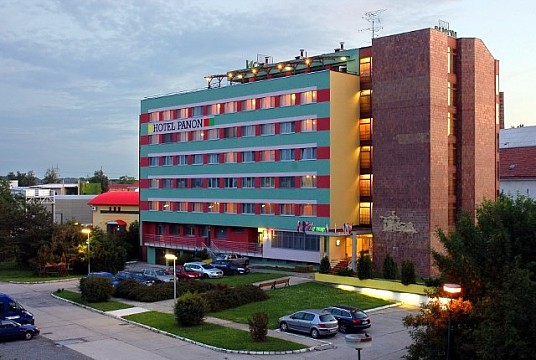 Hotel PANON - Hodonín (2)