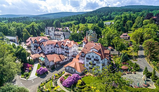 PARK HOTEL **** KUR & SPA - Świeradów - Zdrój