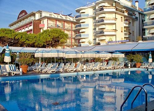 Hotel Monaco & Quisisana (2)
