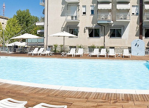 Hotel St. Moritz_ (5)