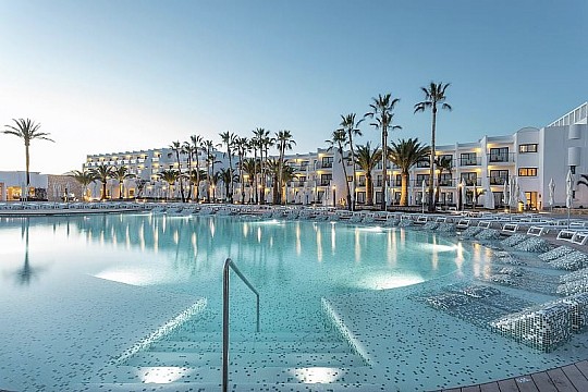 Grand Palladium Palace Ibiza Resort & Spa (2)