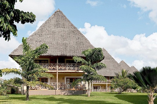 Neptune Palm Beach Boutique Resort & Spa (3)