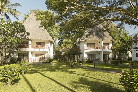Neptune Village Beach Resort & Spa (5)