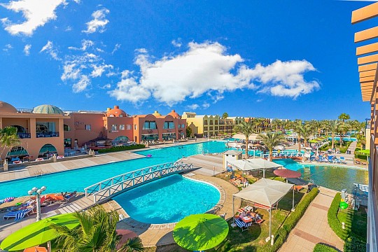 TITANIC BEACH SPA & AQUA PARK (3)