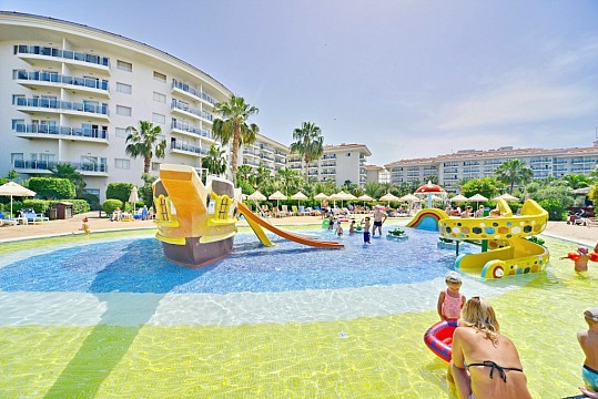 Seaden Sea World Resort & Spa (5)