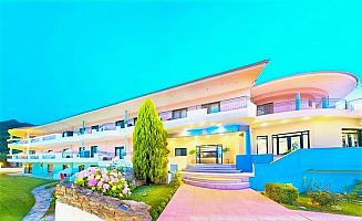 Ocean Beach Hotel