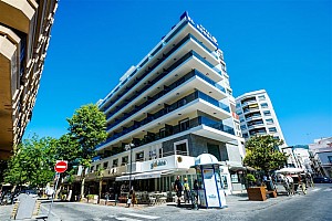 El Rodeo Hotel Monarque