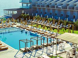 Golden Coast Beach & Family Resort