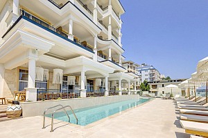 La Boheme Hotel
