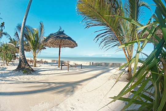 Hotel Uroa Bay Beach Resort (3)