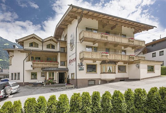 Hotel Alpina Hippach