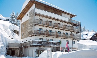 Caminetto Chalet Hotel