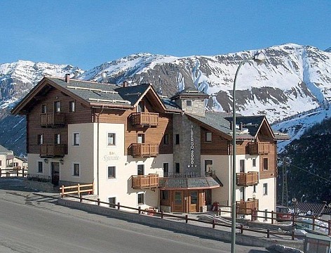 Hotel 2000 Eira (2)