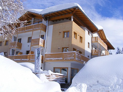 Hotel Alpine Mugon