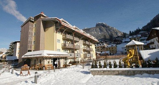 Aparthotel Adler