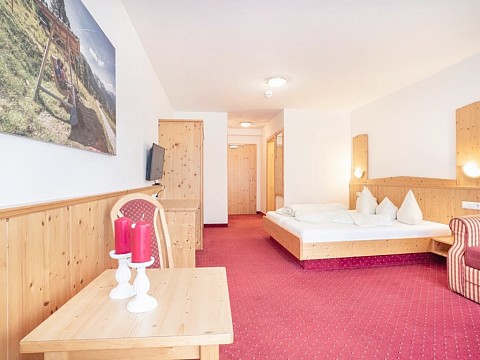 Hotel Alpina Tirol (3)