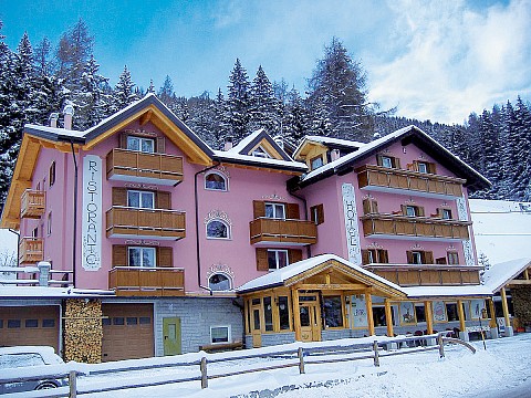 Apartmány La Roccia ***, Itálie, Lombardie, Skirama Dolomiti Adamello Brenta, Trentino - Alto Adige, Val di...