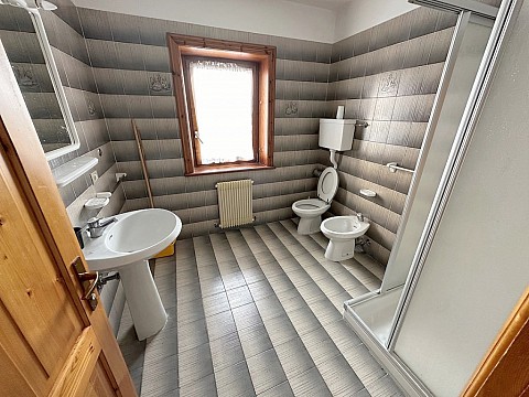 Apt. dům Borch (4)