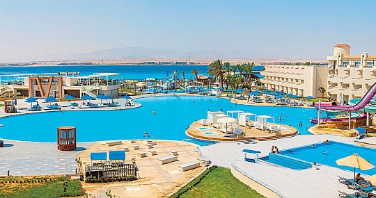 Hotel The V Luxury Resort